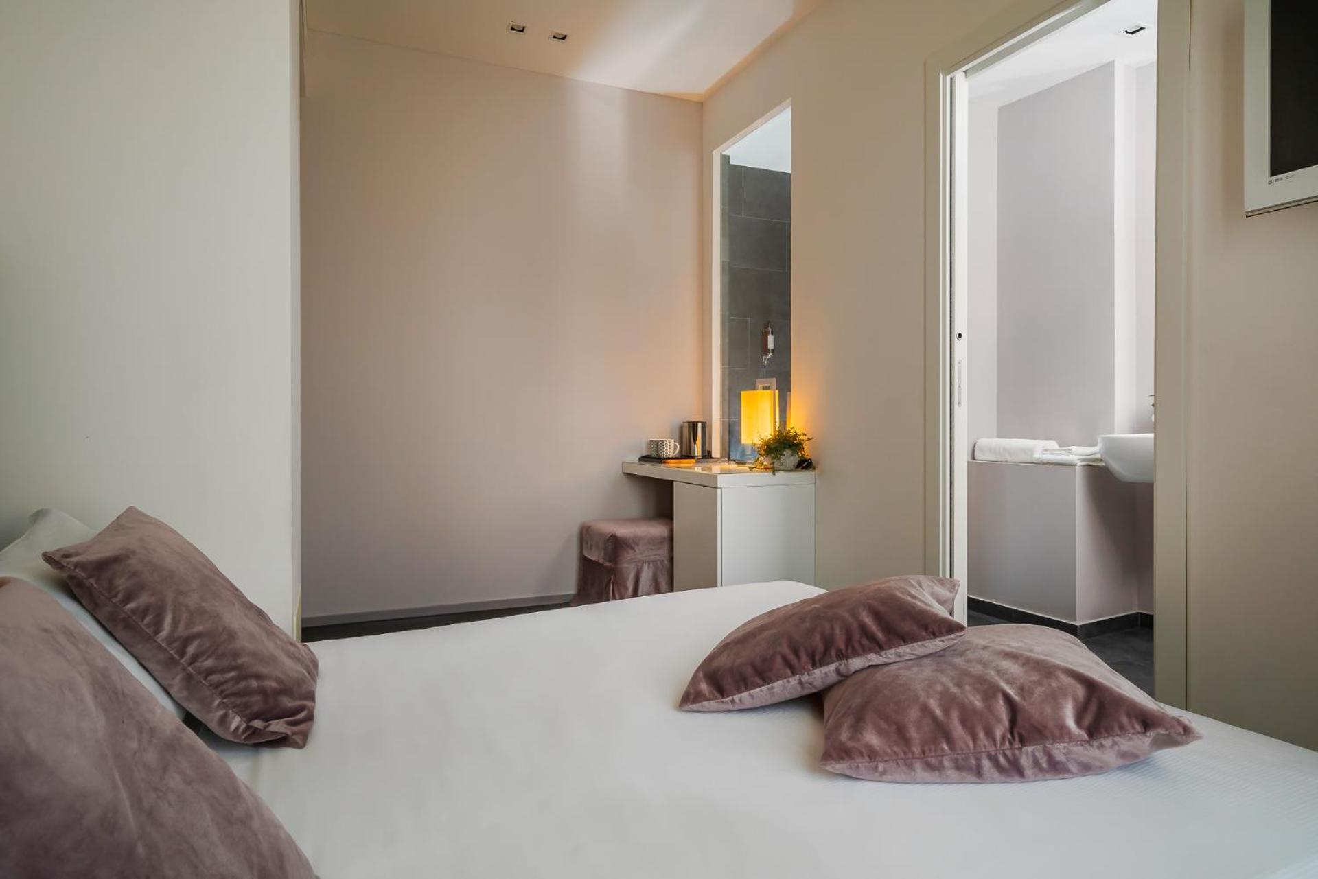 Hotel Ines Cattolica Extérieur photo