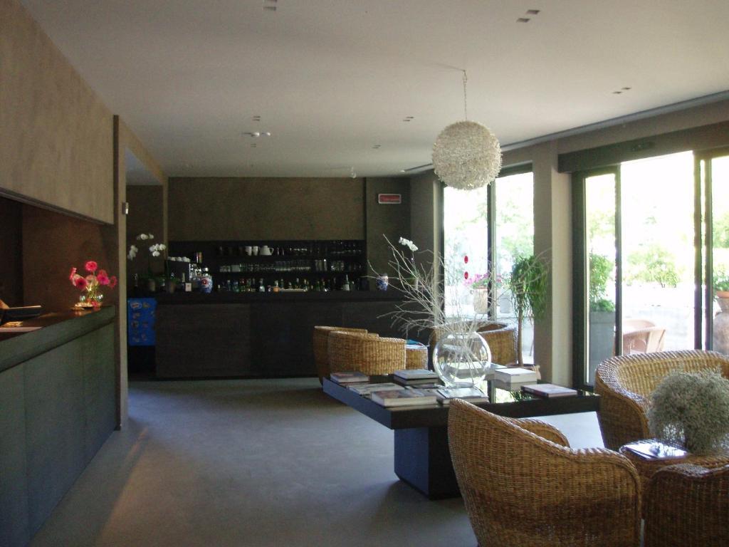 Hotel Ines Cattolica Extérieur photo
